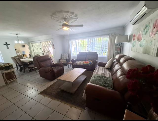 2 BEDROOM TOWNHOUSE SOLD IN UVONGO